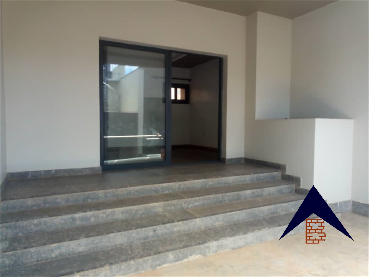 Town House for sale in Munyonyo Kampala