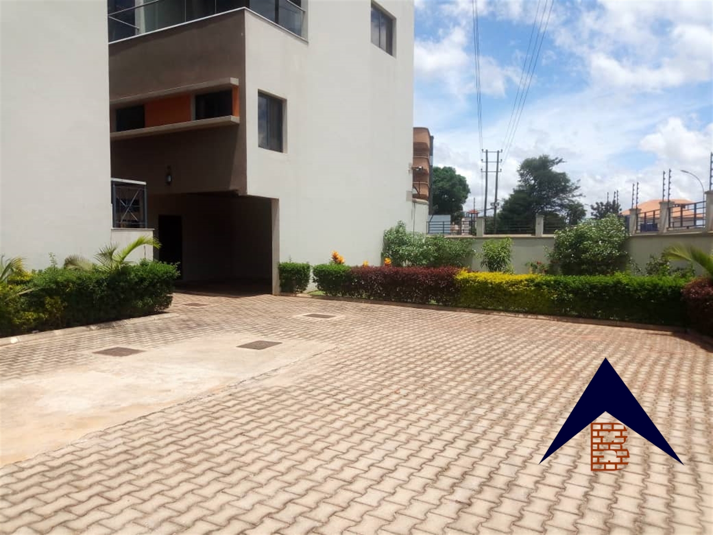 Town House for sale in Munyonyo Kampala