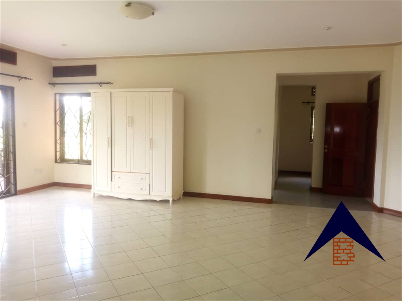 Villa for rent in Munyonyo Kampala