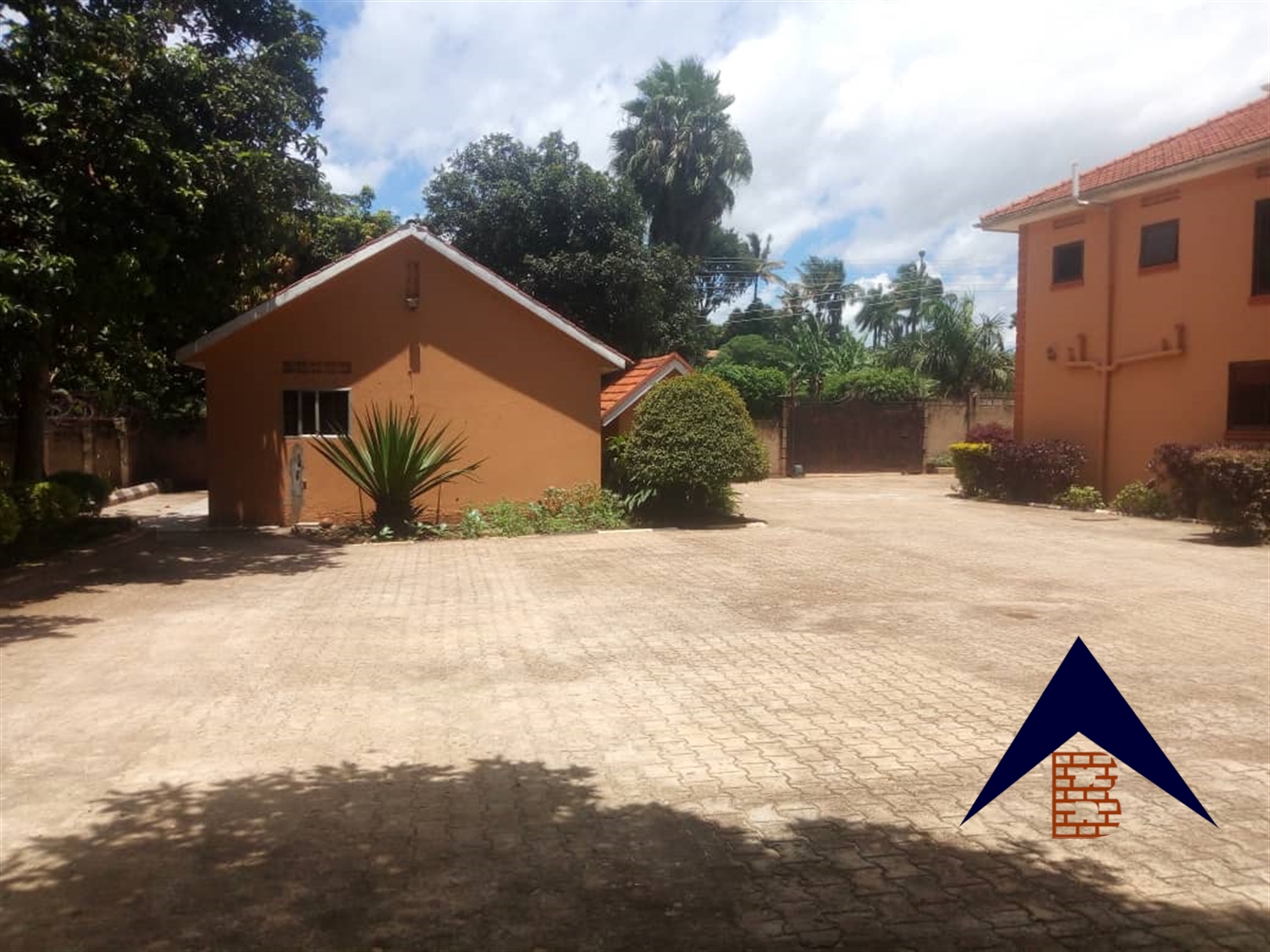 Villa for rent in Munyonyo Kampala