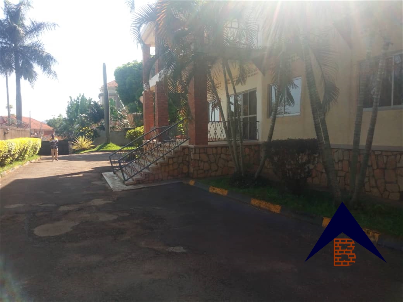 Villa for rent in Muyenga Kampala