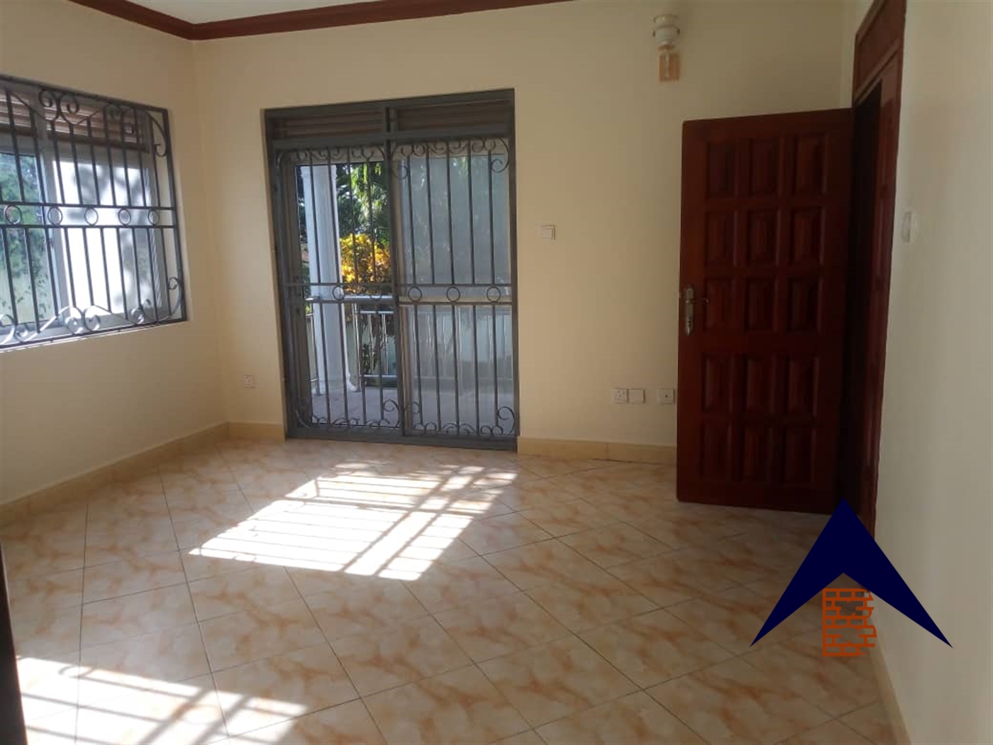 Storeyed house for rent in Muyenga Kampala