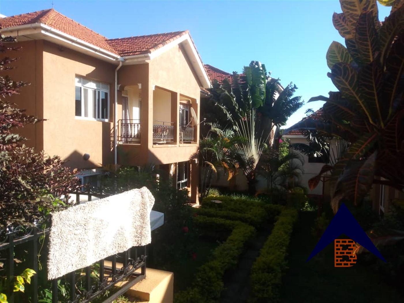 Town House for sale in Muyenga Kampala