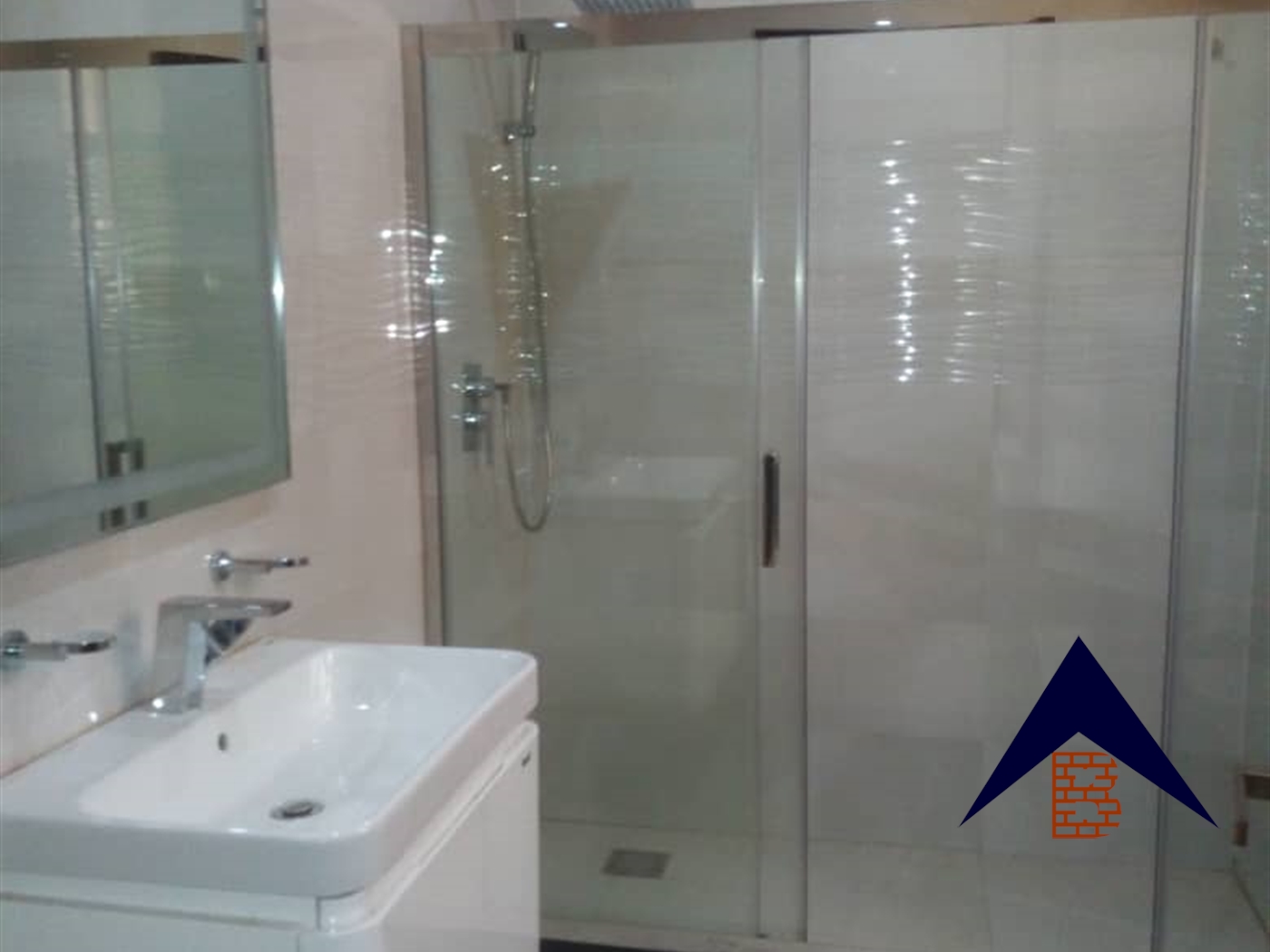 Town House for sale in Munyonyo Kampala