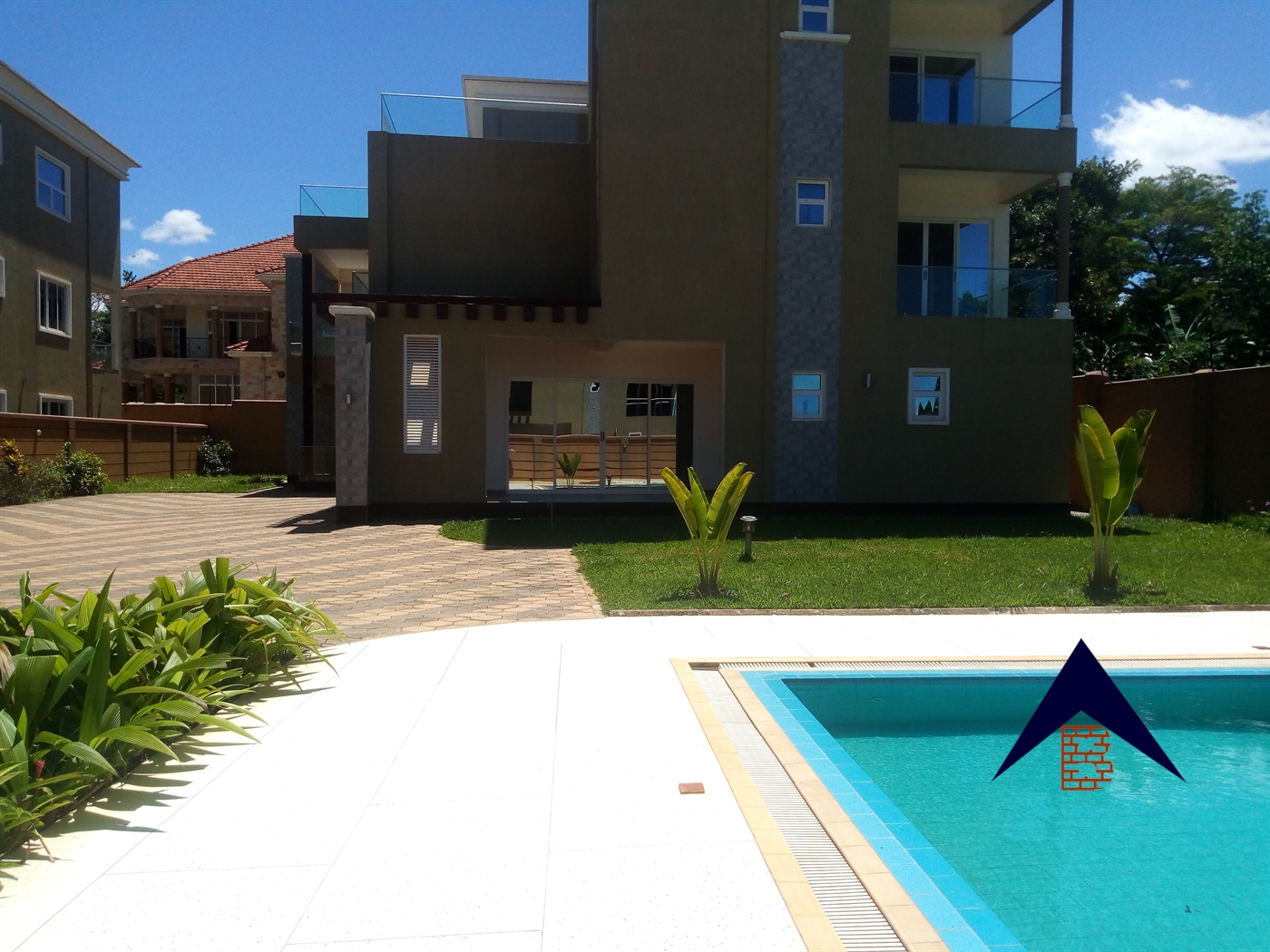 Town House for sale in Munyonyo Kampala