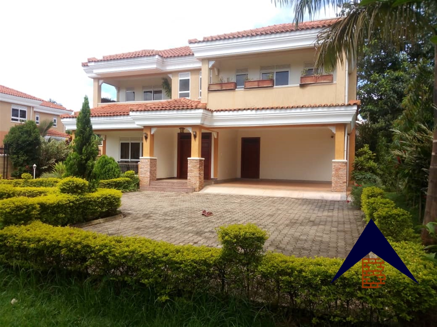 Villa for rent in Munyonyo Kampala