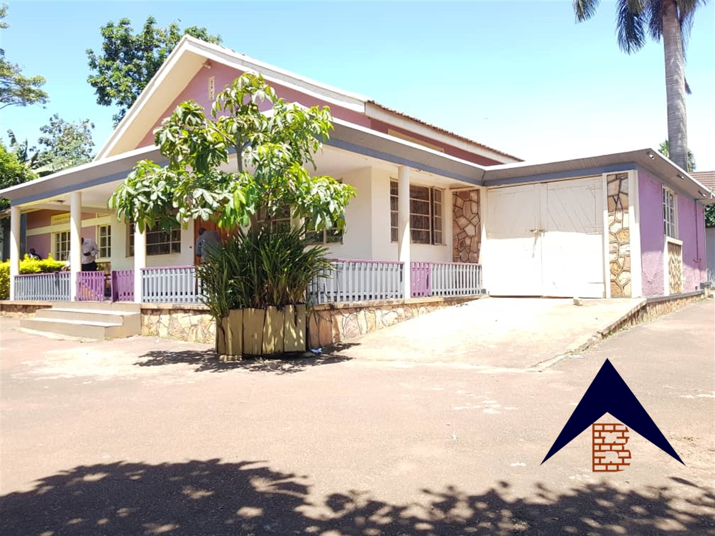 Bungalow for rent in Bukoto Kampala