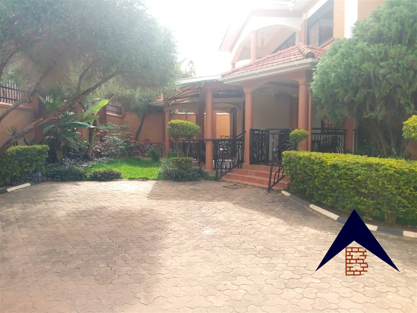 Mansion for sale in Muyenga Kampala