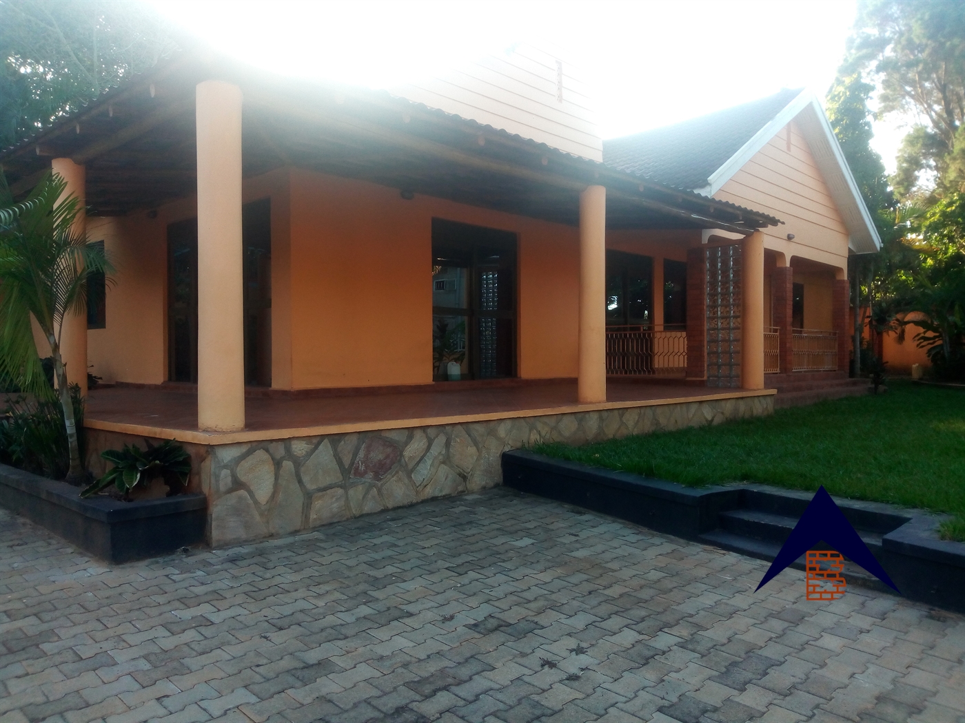 Bungalow for rent in Munyonyo Kampala