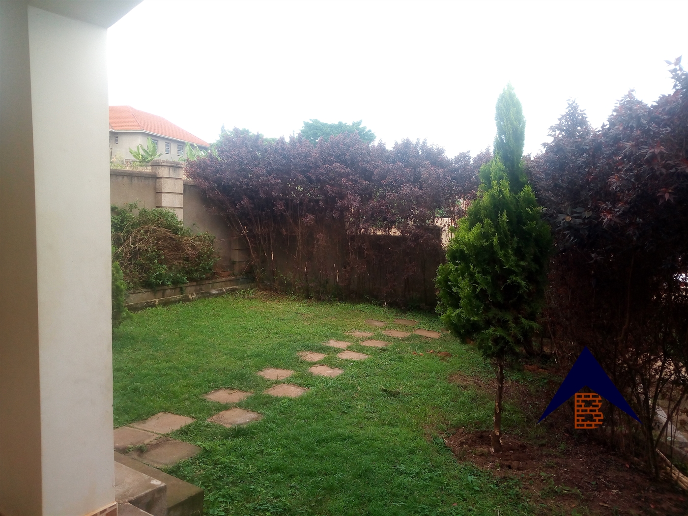 Mansion for sale in Munyonyo Kampala