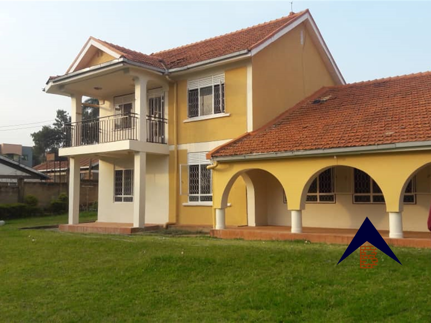 Mansion for sale in Kisaasi Kampala