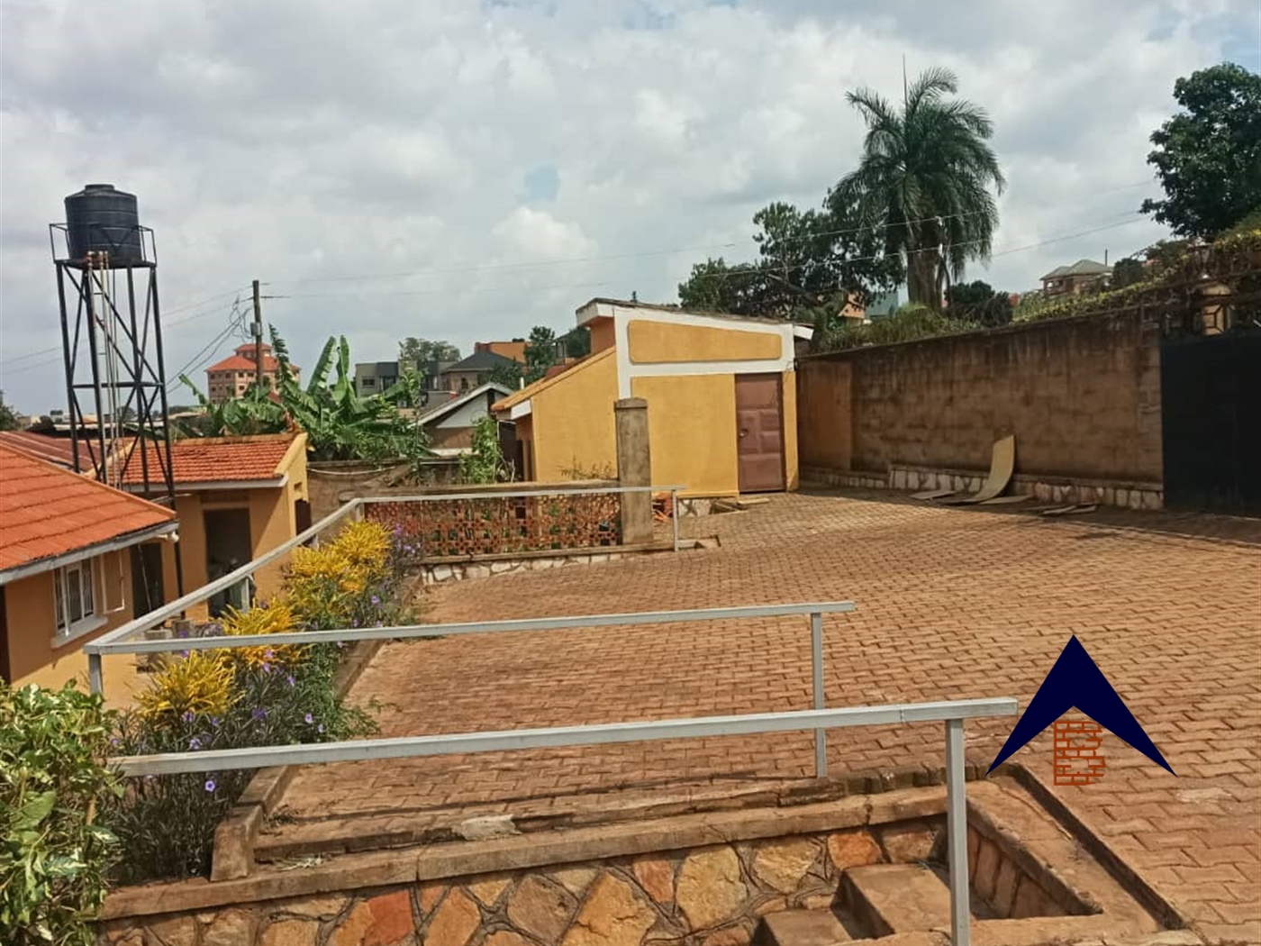 Mansion for sale in Kisaasi Kampala