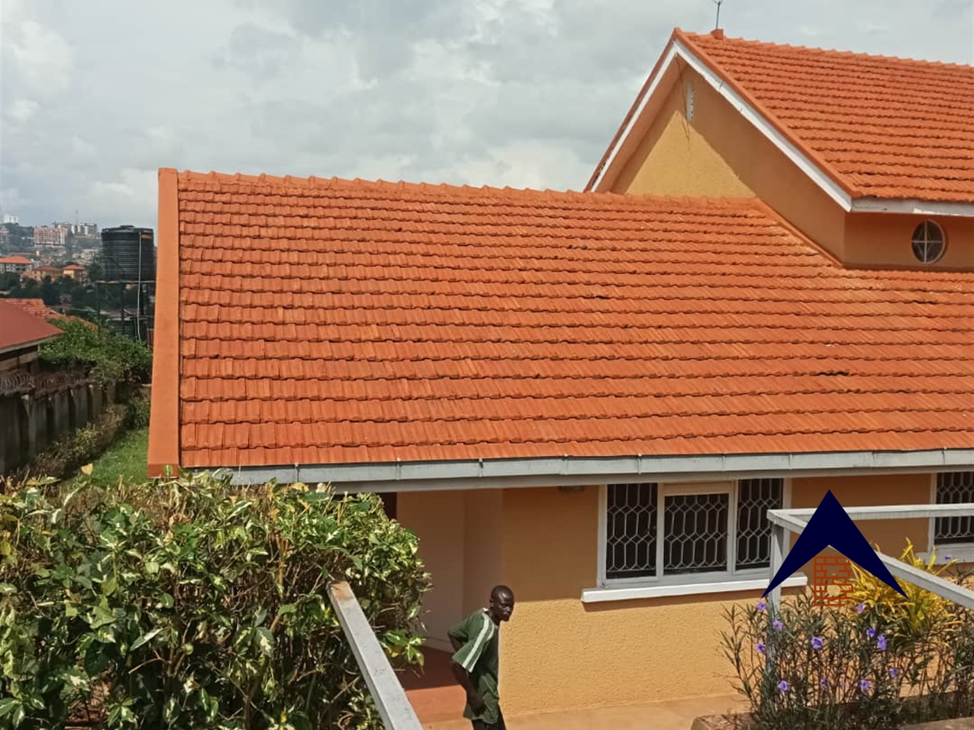 Mansion for sale in Kisaasi Kampala