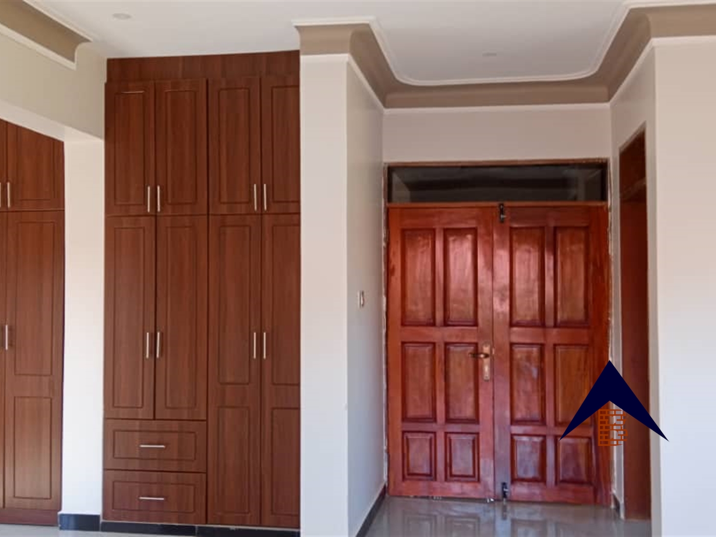 Storeyed house for sale in Kyaliwajjala Wakiso