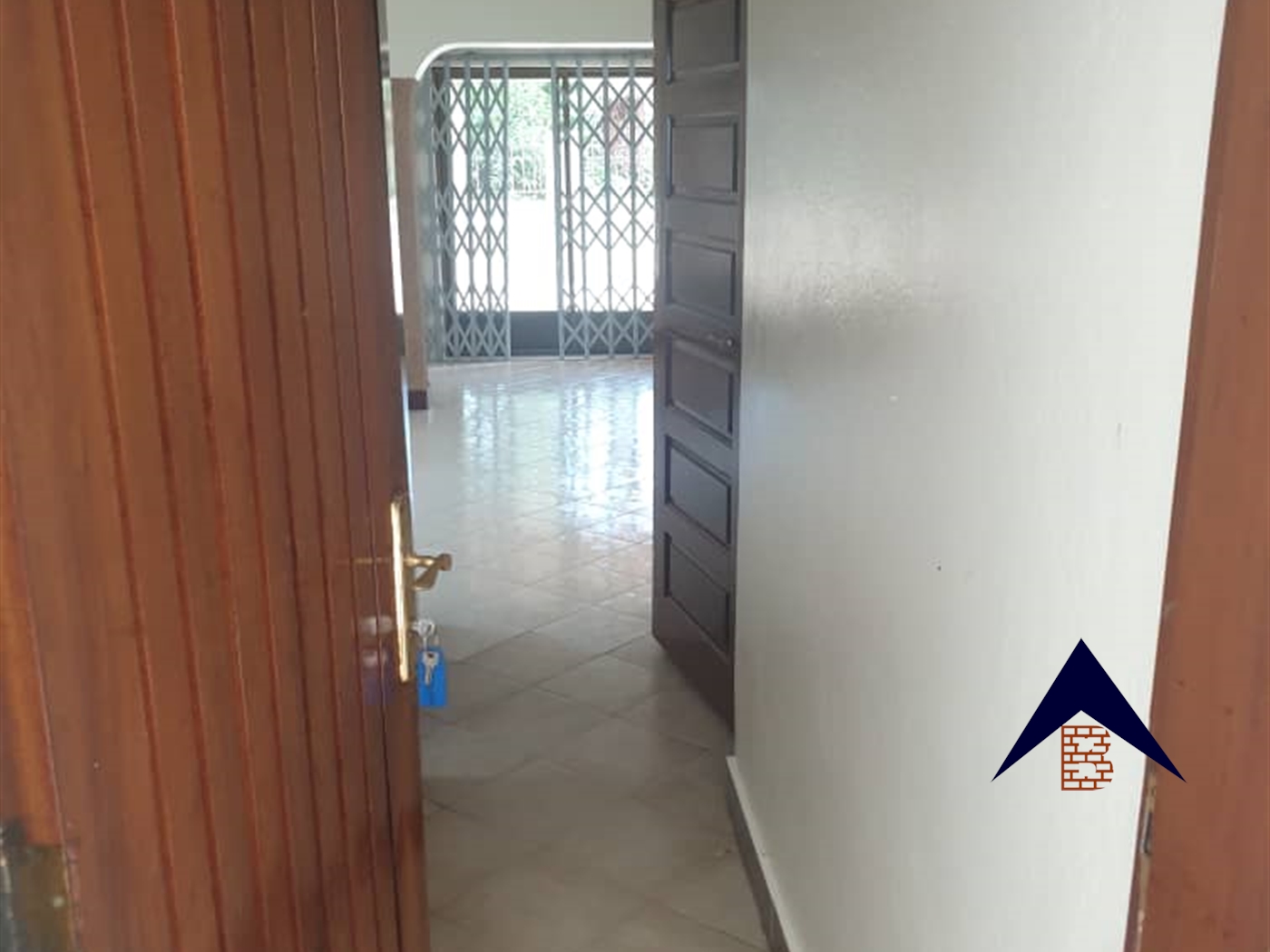 Bungalow for rent in Bukoto Kampala