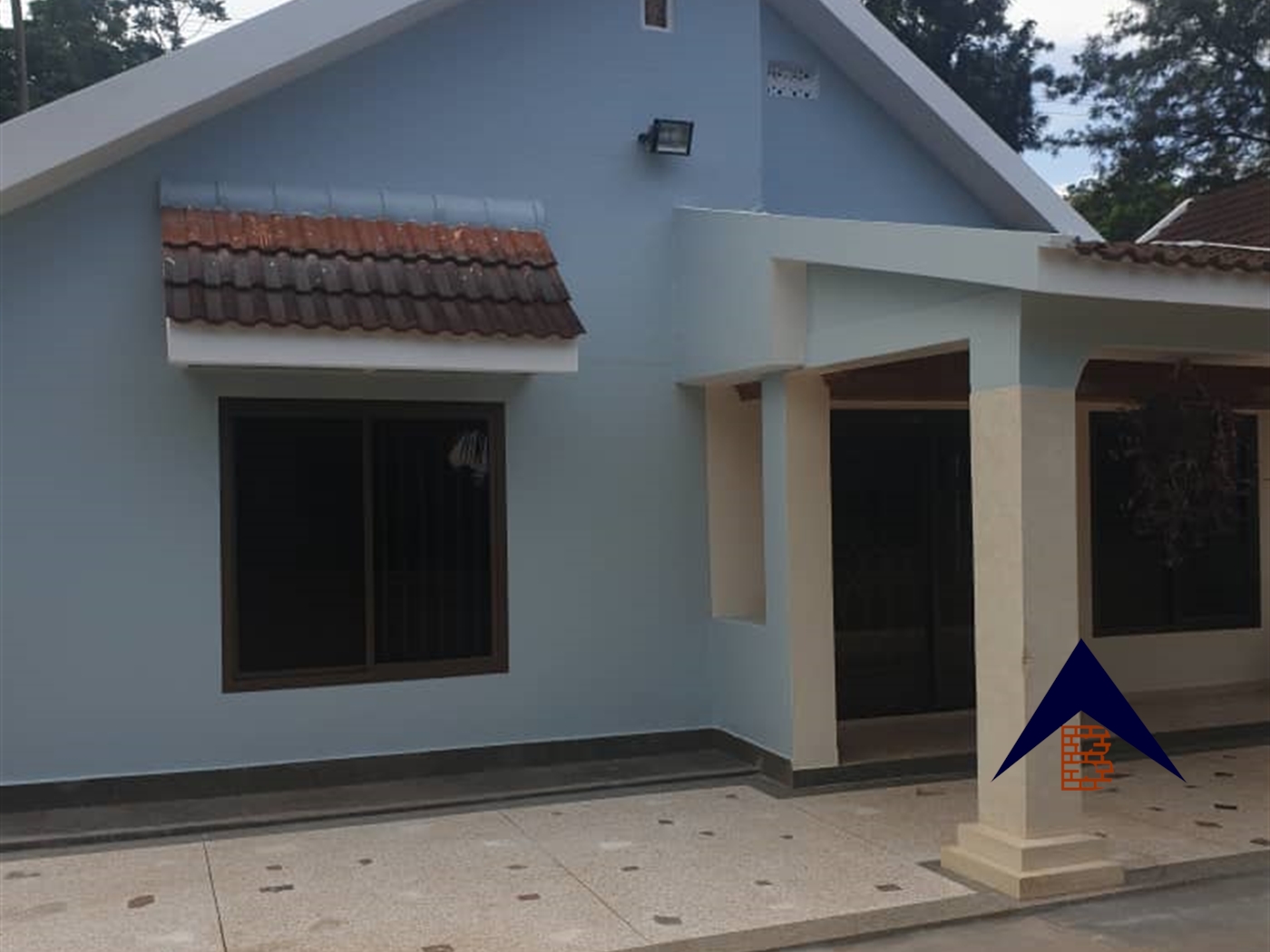 Bungalow for rent in Bukoto Kampala