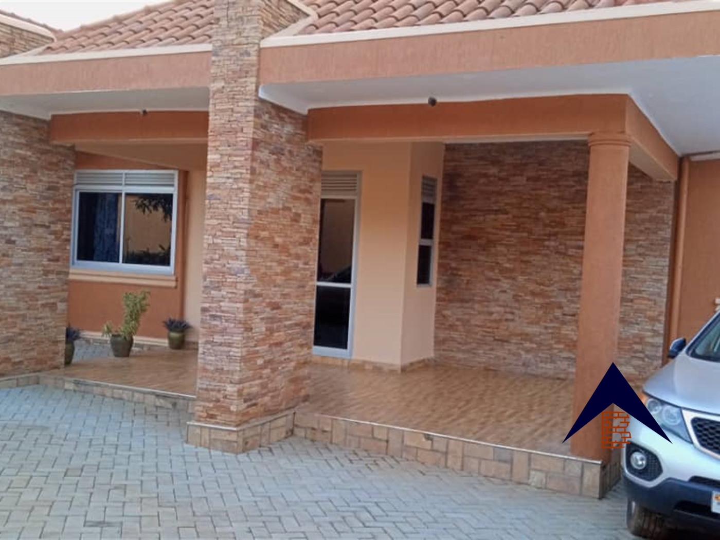 Mansion for sale in Namugongo Wakiso