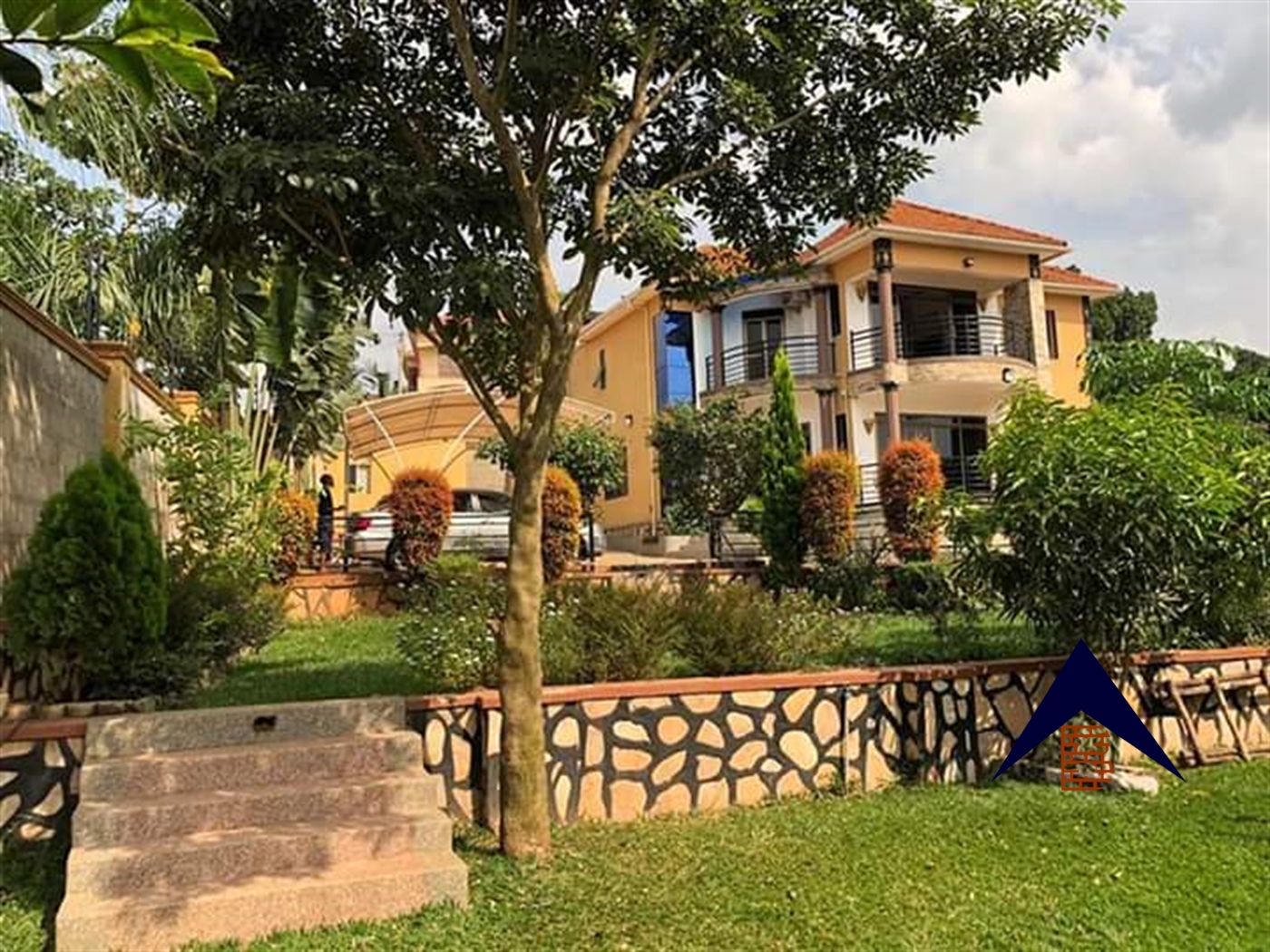 Mansion for sale in Kungu Kampala