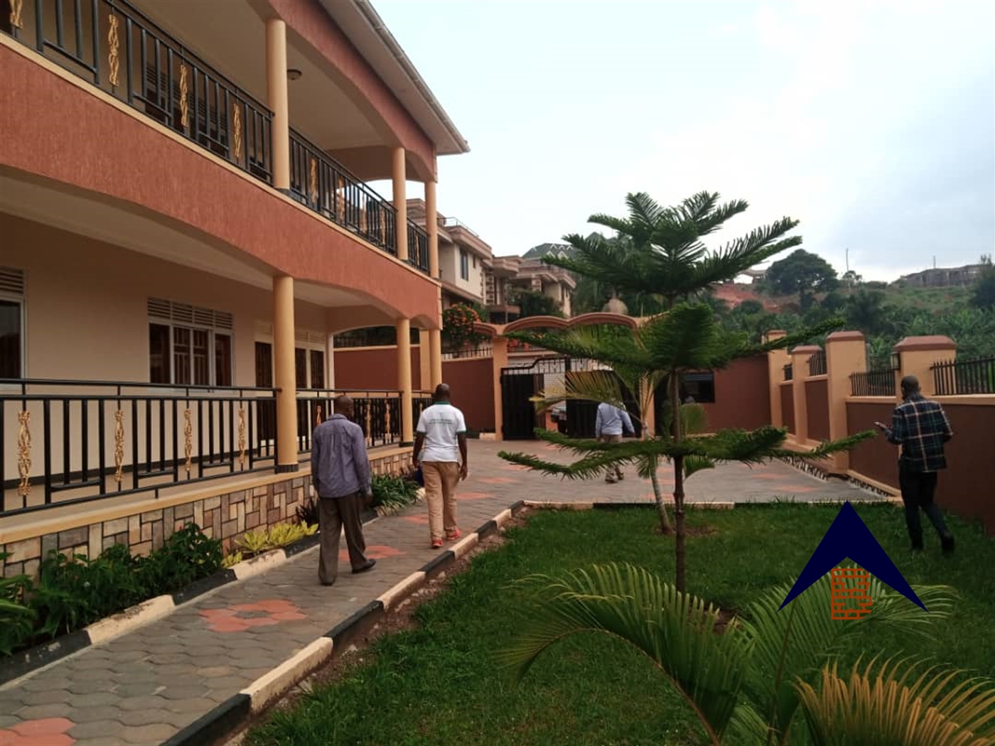 Mansion for sale in Bwebajja Wakiso