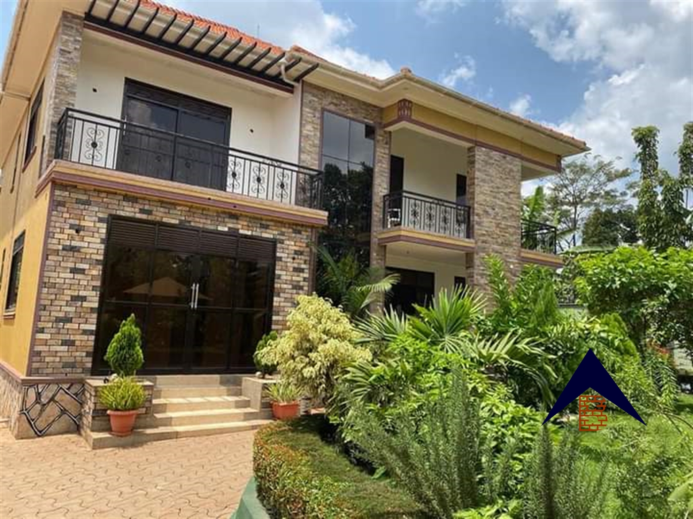 Mansion for sale in Gayaza Wakiso