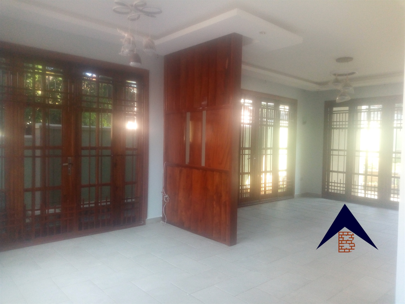 Storeyed house for sale in Munyonyo Kampala