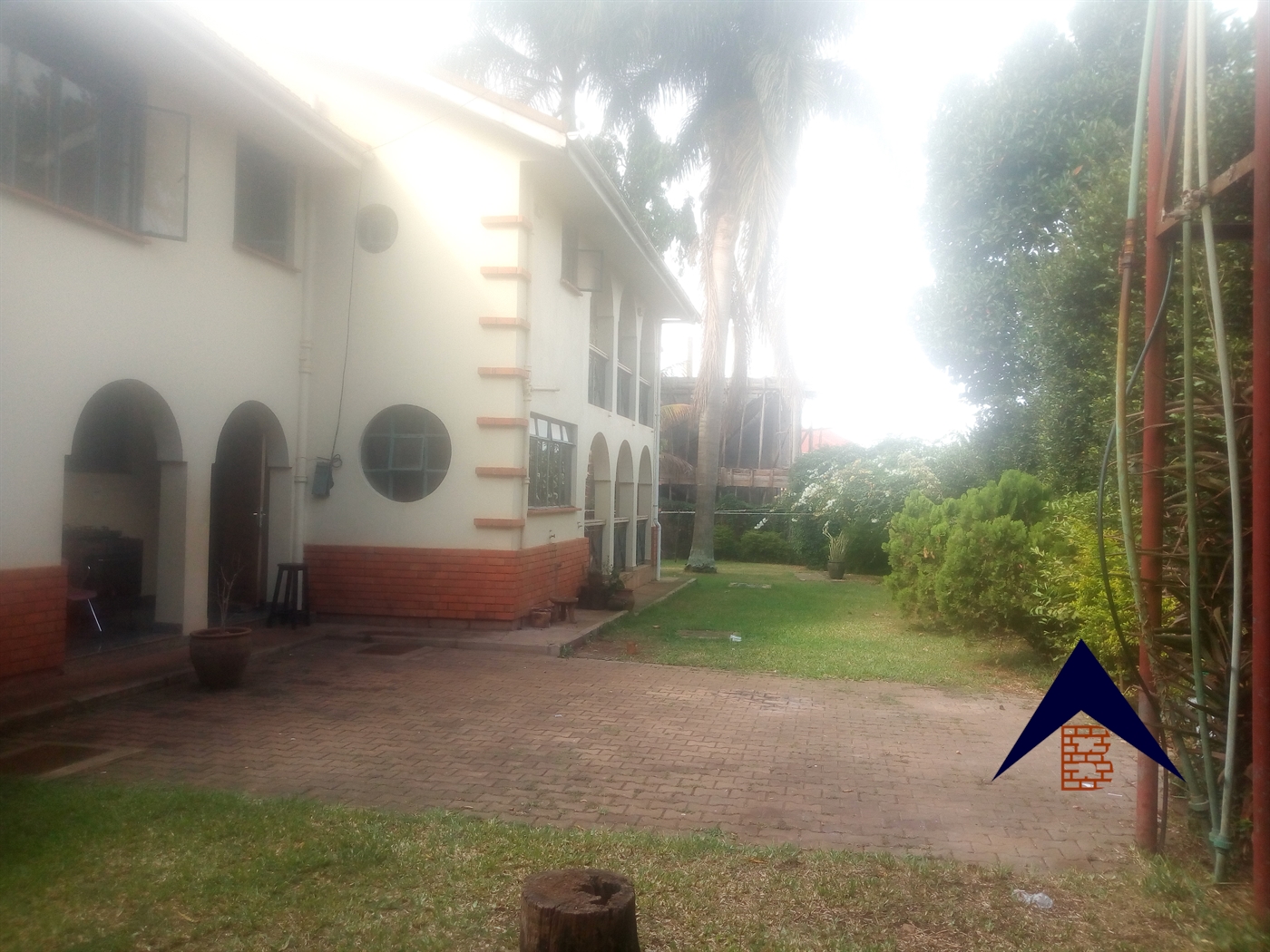 Storeyed house for rent in Munyonyo Kampala