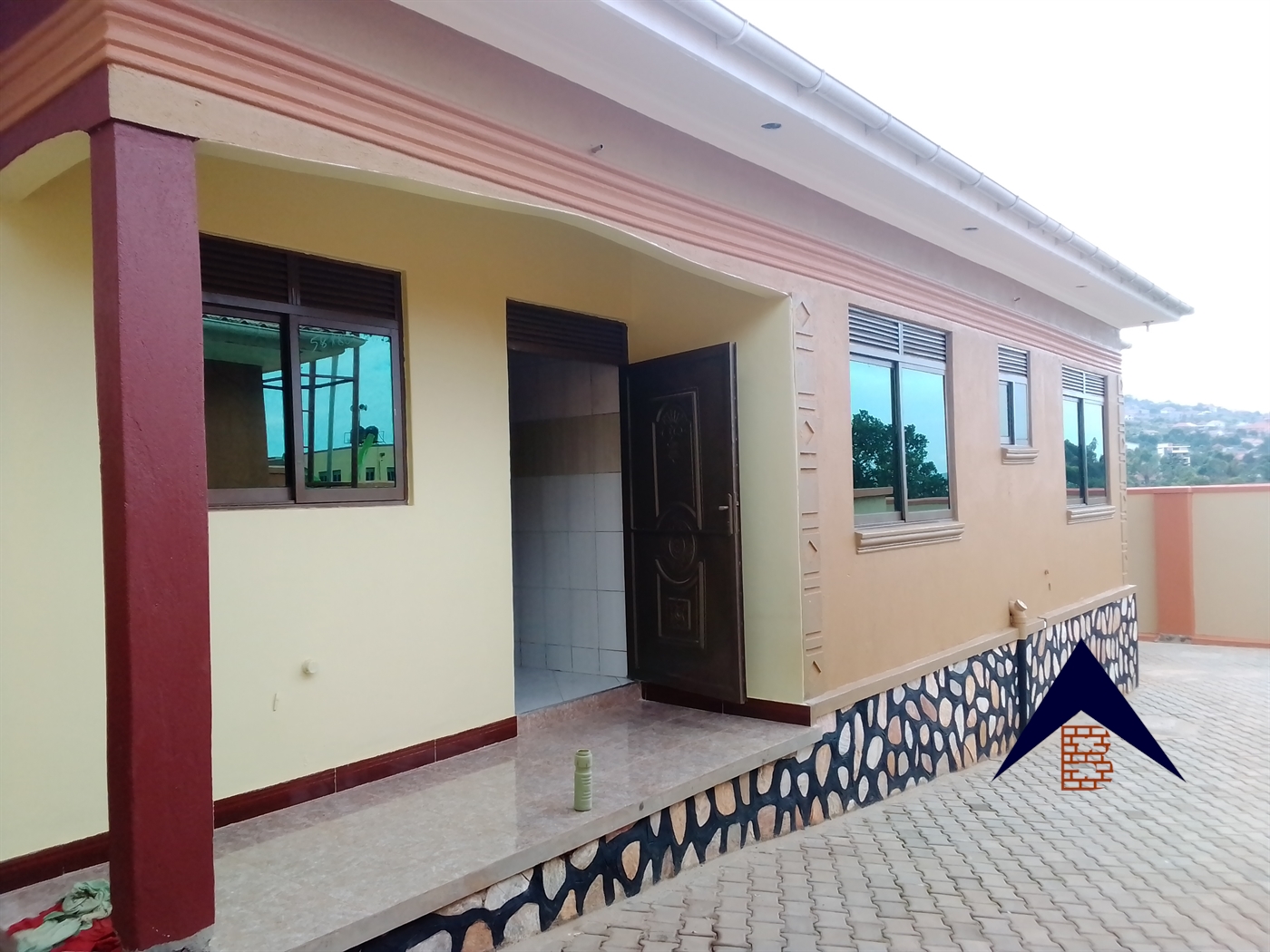 Bungalow for sale in Kitende Wakiso