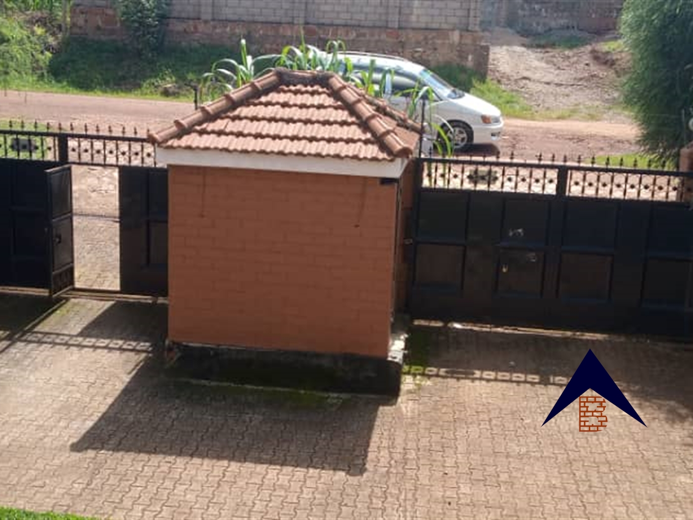 Storeyed house for sale in Bwebajja Wakiso