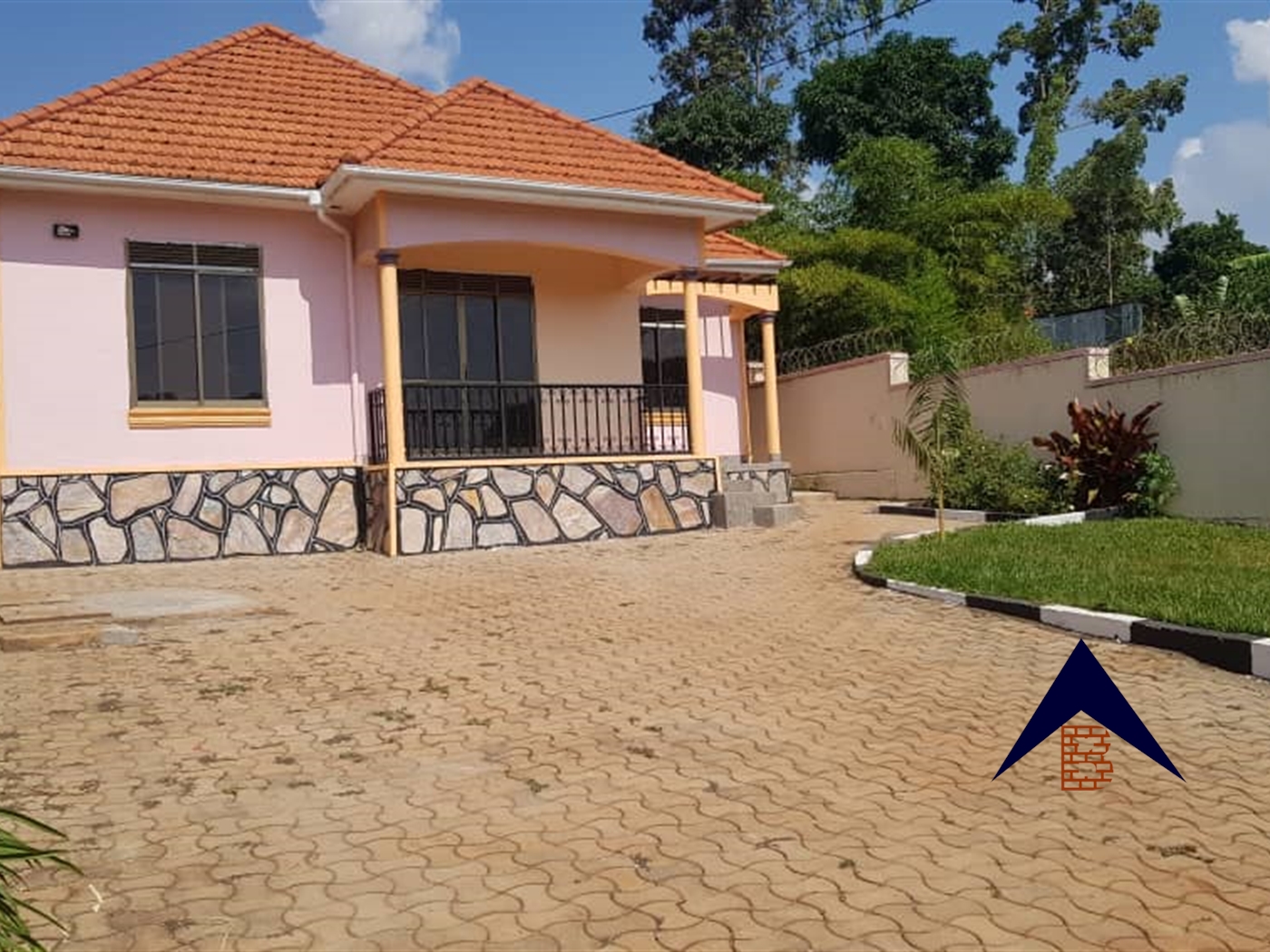 Bungalow for sale in Bwebajja Wakiso