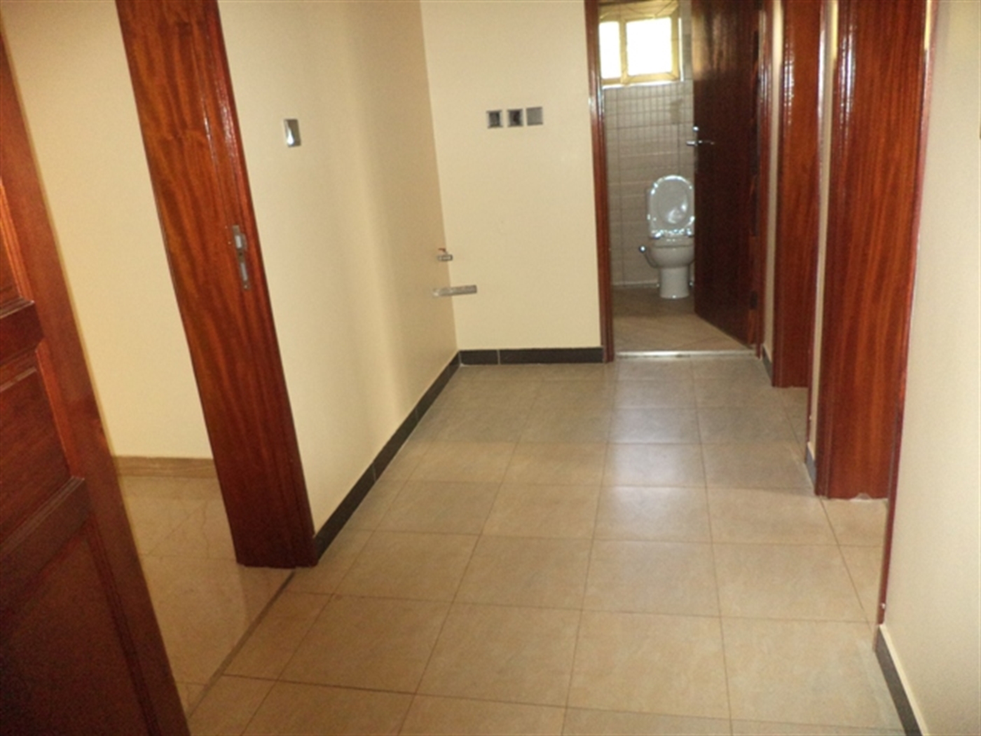 Apartment for rent in Kisaasi Kampala