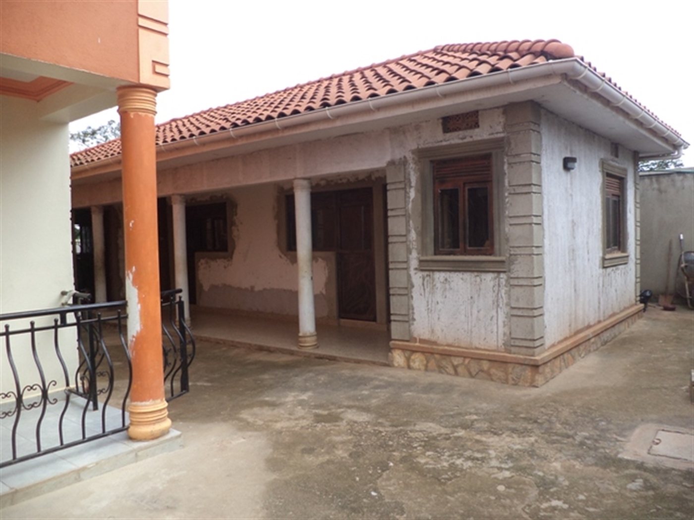 Mansion for sale in Gayaza Wakiso