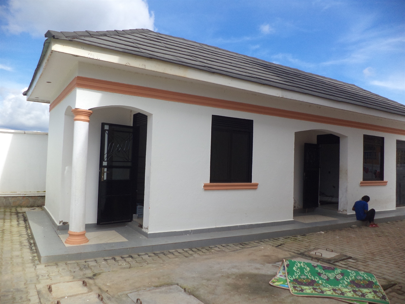 Mansion for sale in Katabi Wakiso