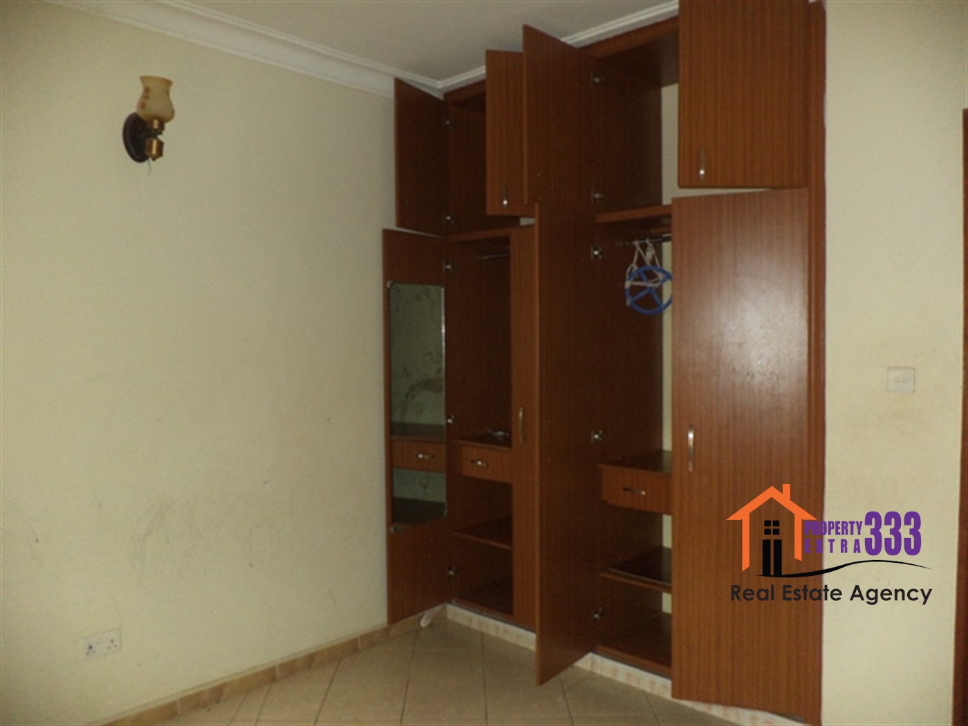 Semi Detached for rent in Najjera Kampala