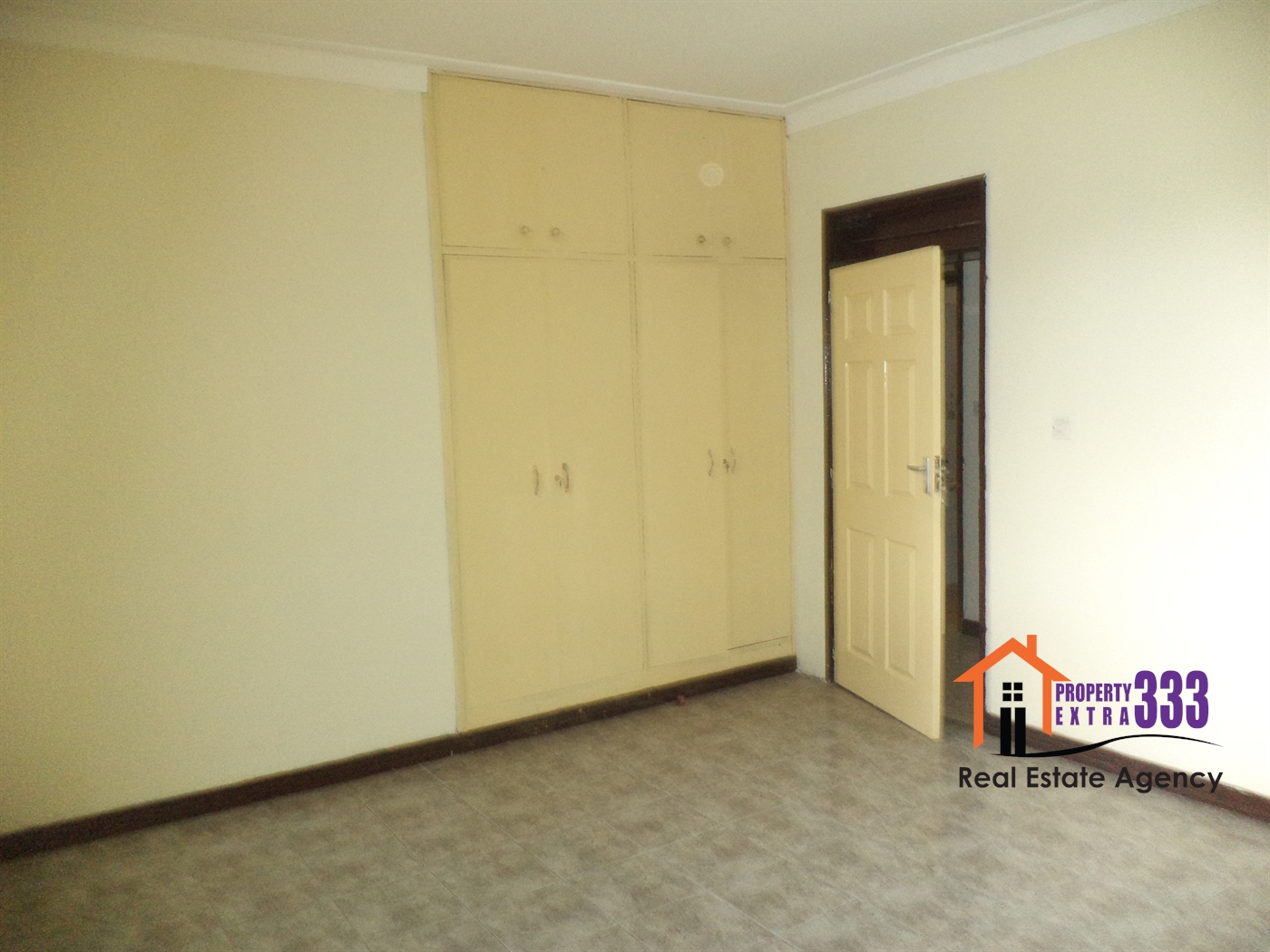 Mansion for rent in Bugoloobi Kampala