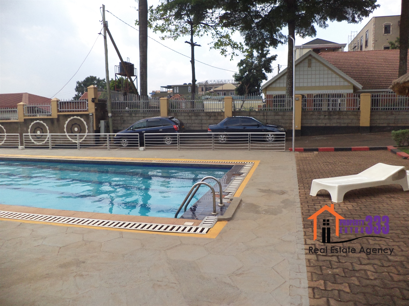 Mansion for rent in Bugoloobi Kampala