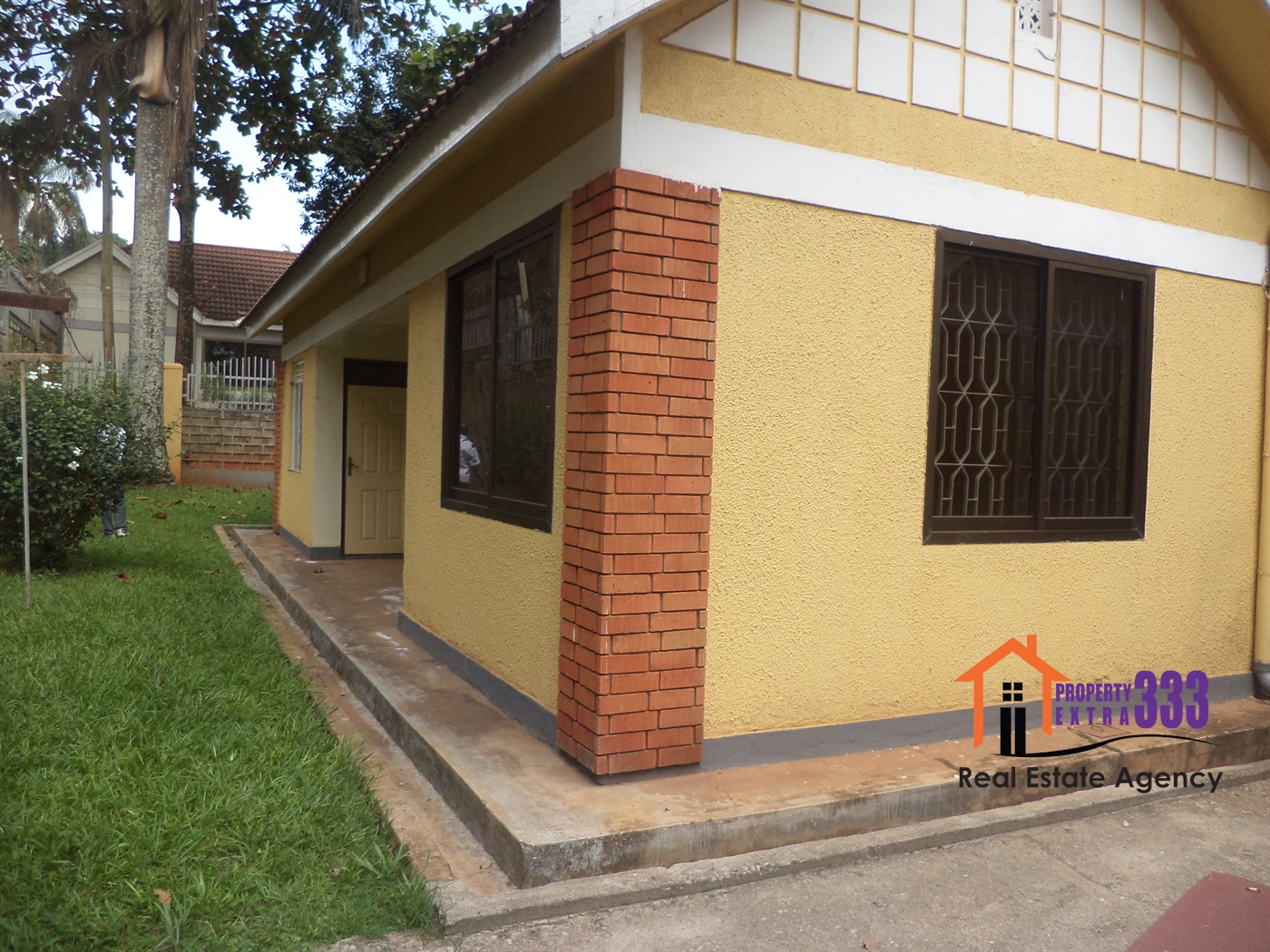 Mansion for rent in Bugoloobi Kampala