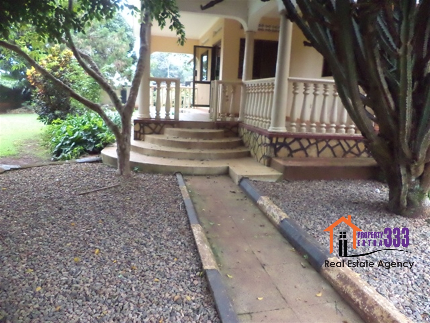 Bungalow for rent in Mbuya Kampala