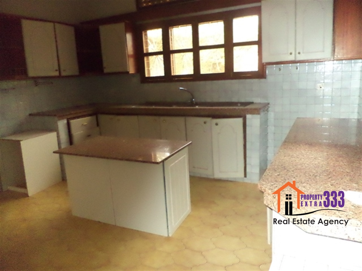 Bungalow for rent in Mbuya Kampala