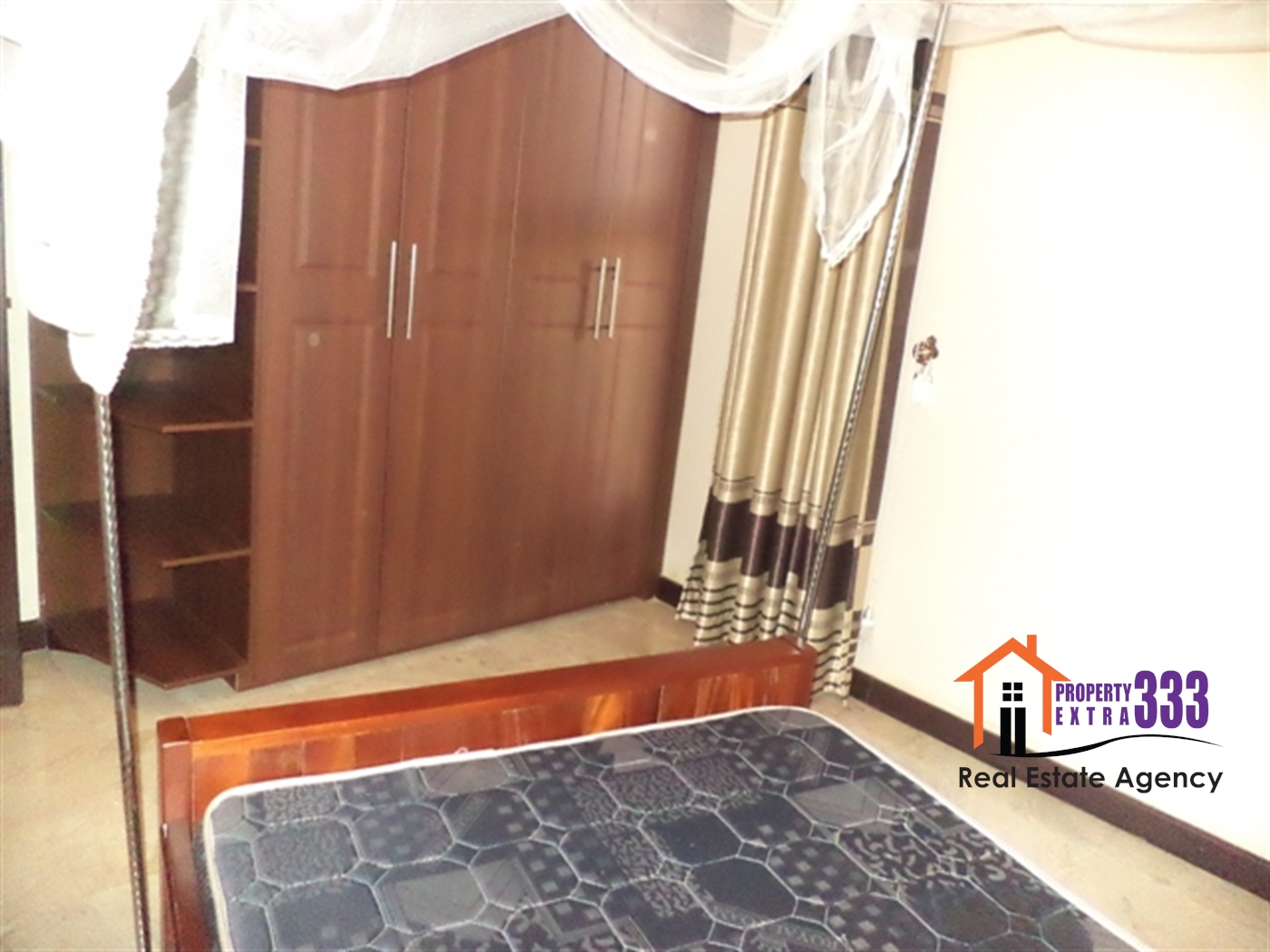 Mansion for rent in Bwebajja Wakiso