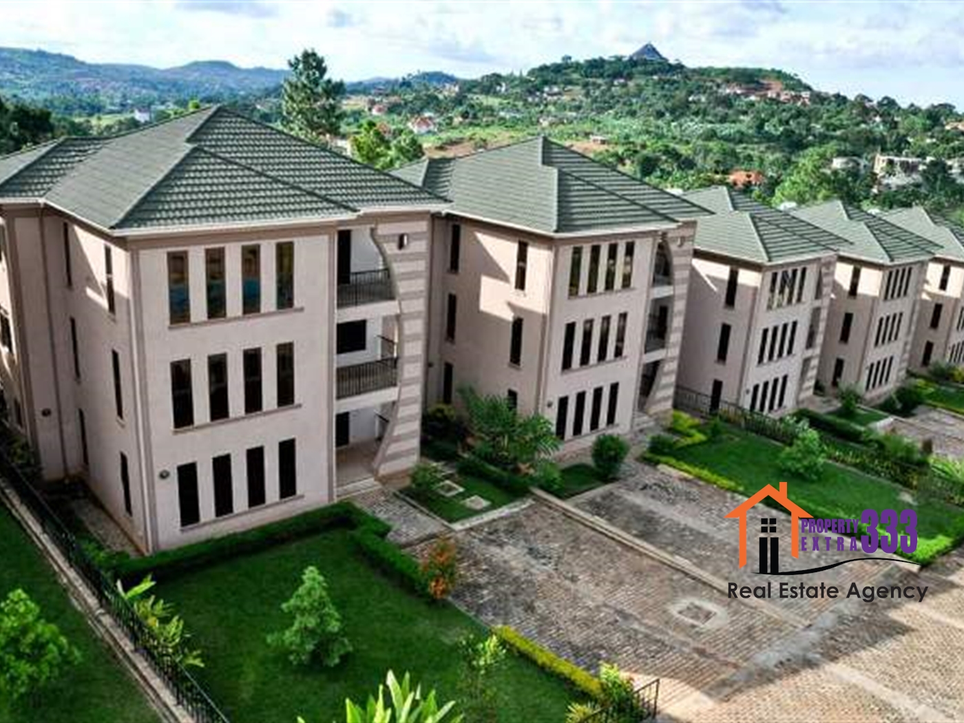 Mansion for rent in Bwebajja Wakiso