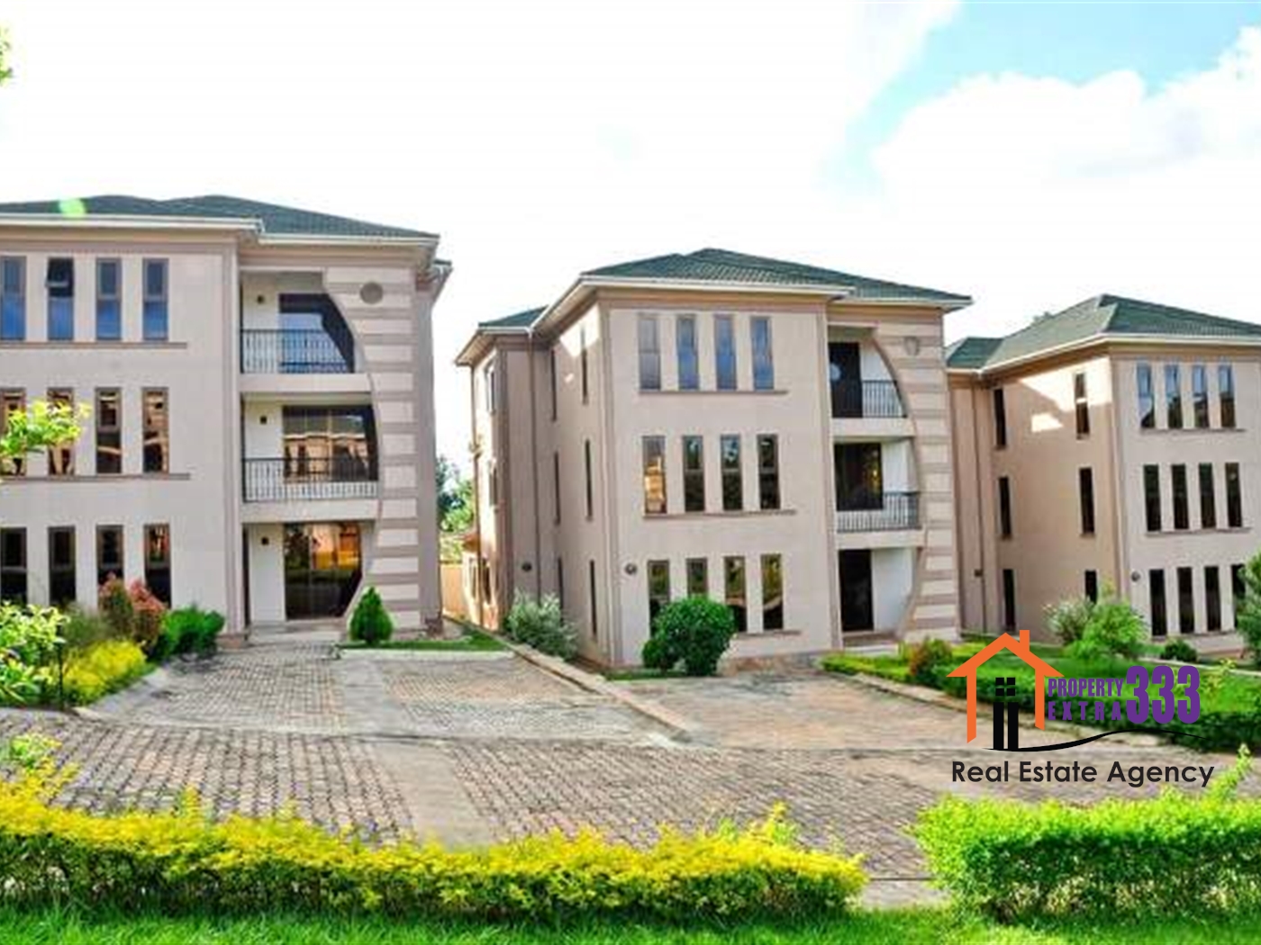 Mansion for rent in Bwebajja Wakiso