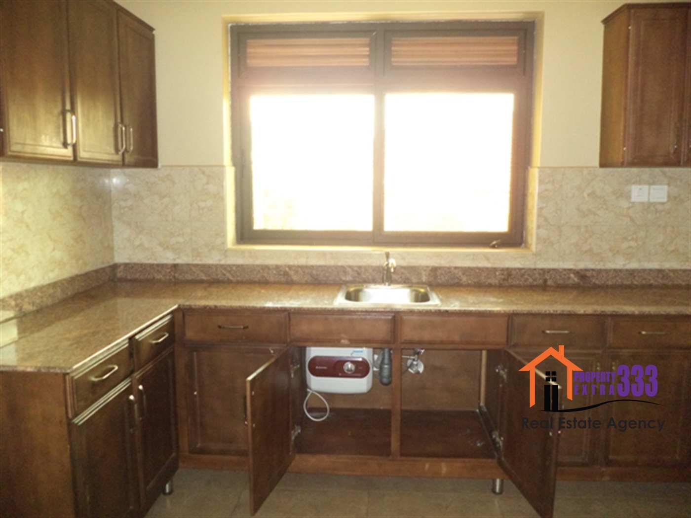 Apartment for rent in Kiwaatule Kampala