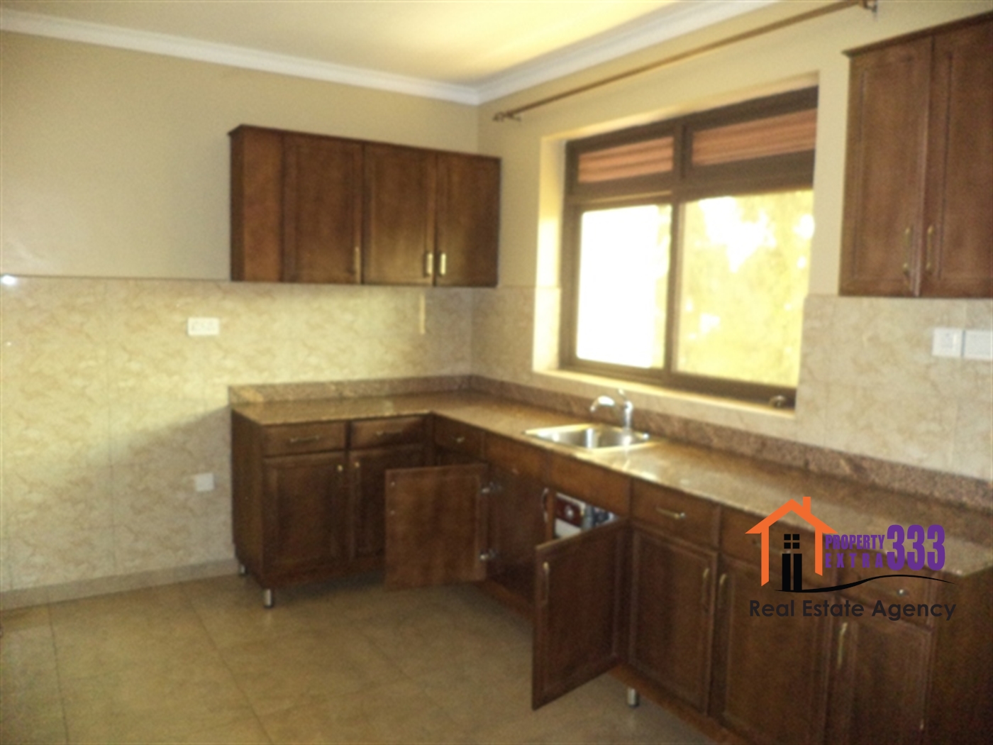 Apartment for rent in Kiwaatule Kampala