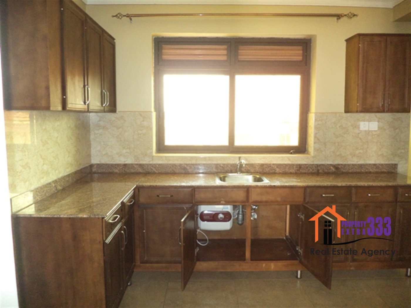 Apartment for rent in Kiwaatule Kampala