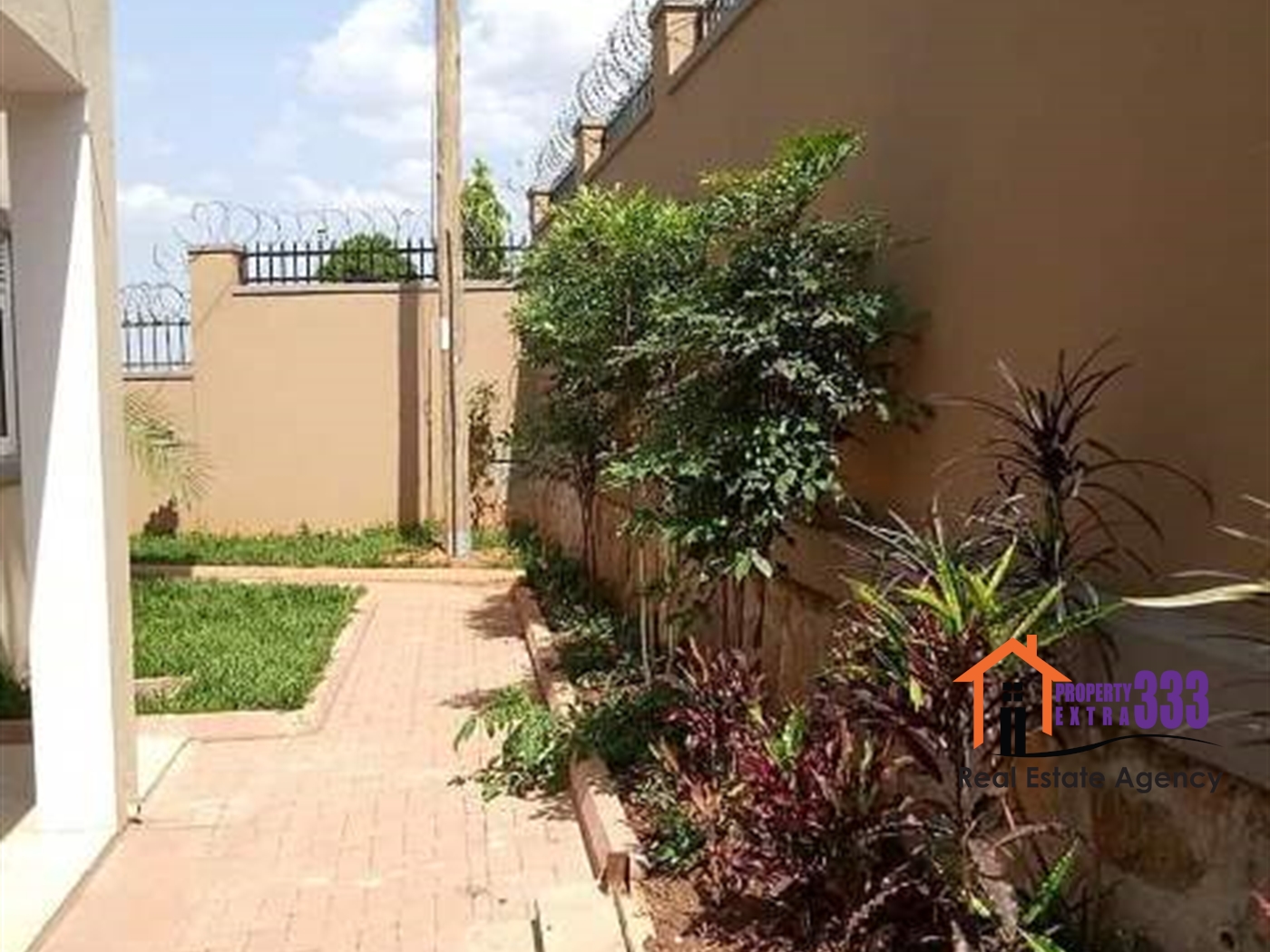 Duplex for rent in Ntinda Kampala