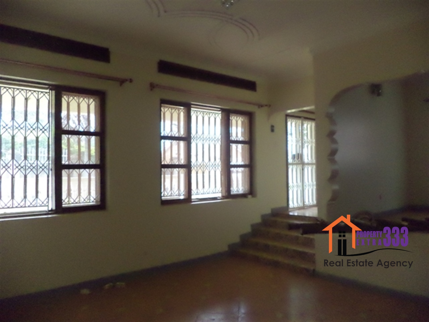 Bungalow for rent in Kiwaatule Kampala