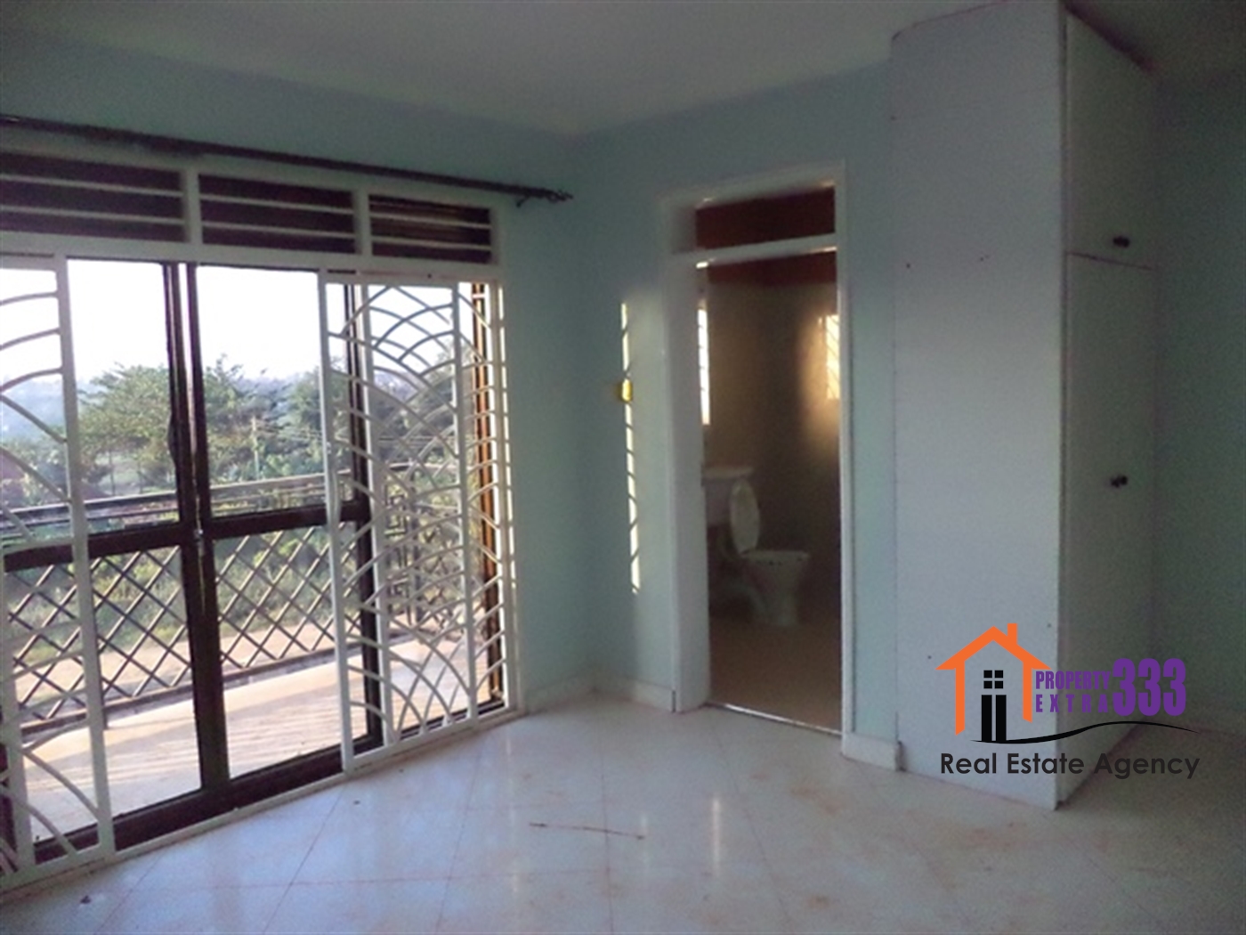 Duplex for rent in Kyanja Kampala