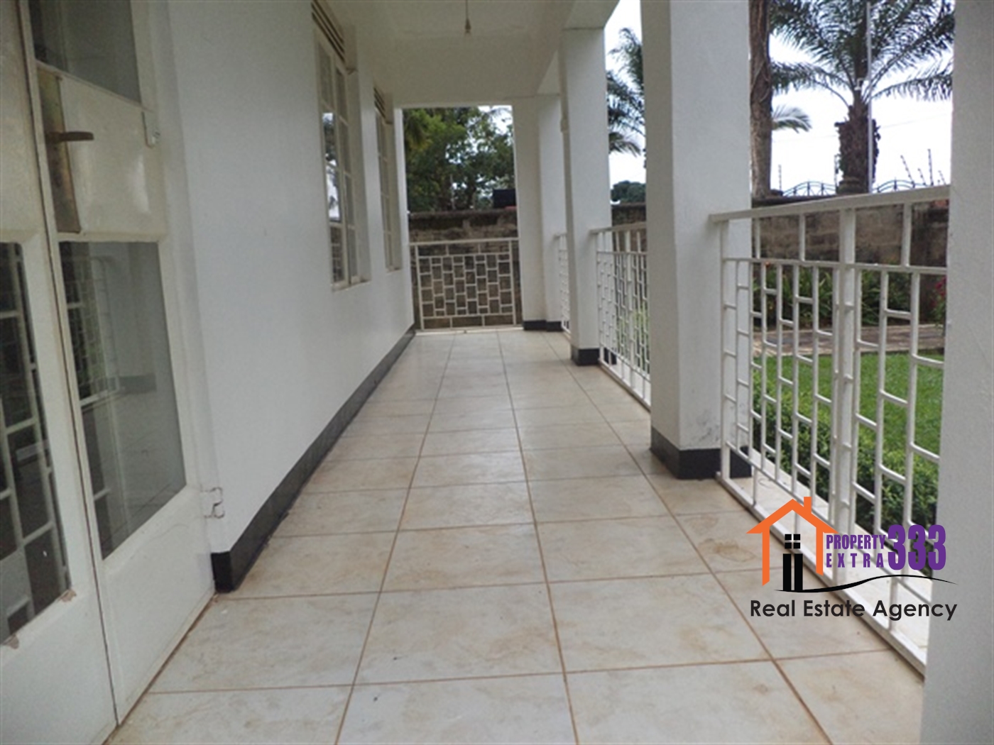 Mansion for rent in Bugoloobi Kampala