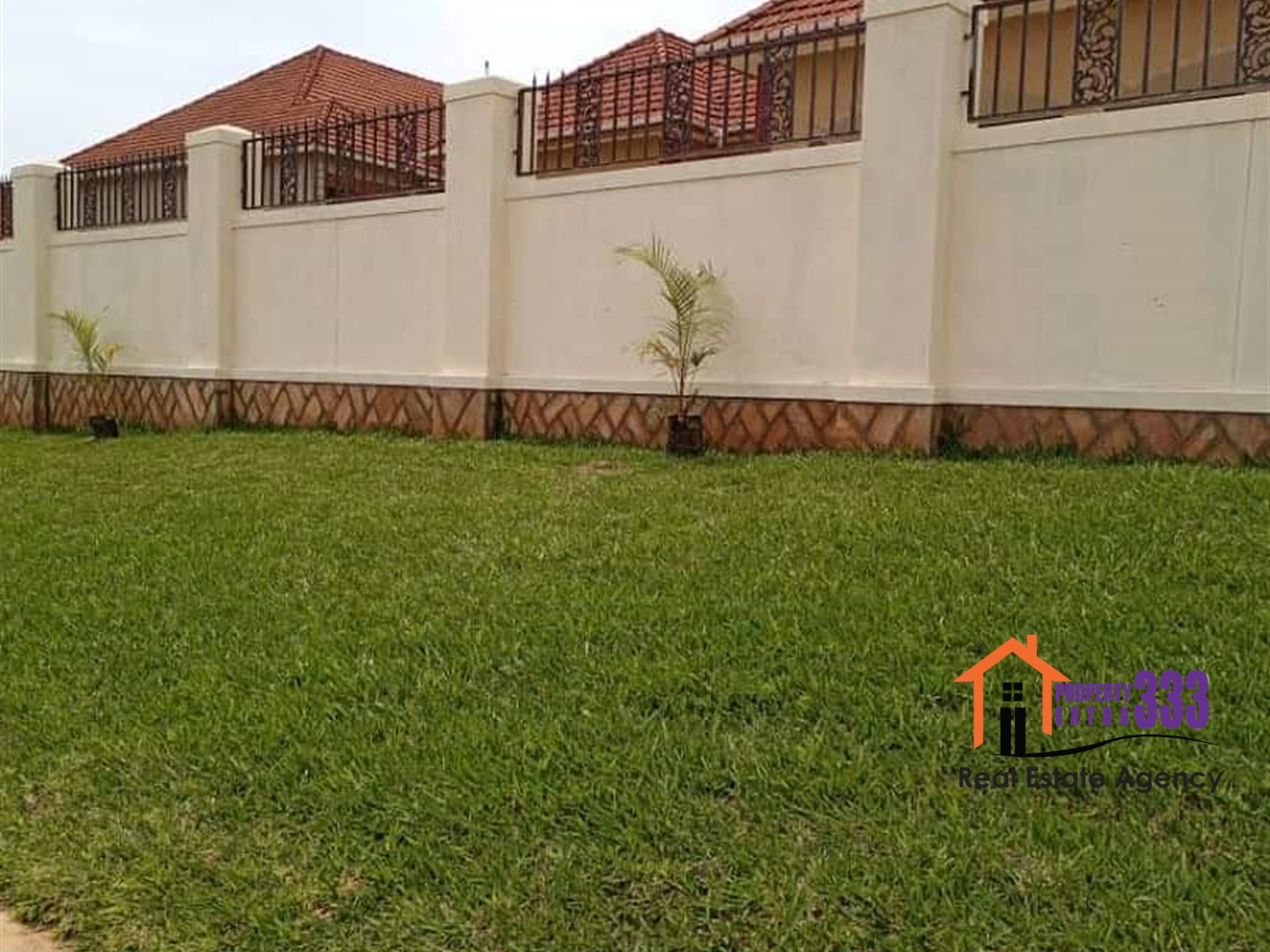 Bungalow for sale in Mutungo Kampala