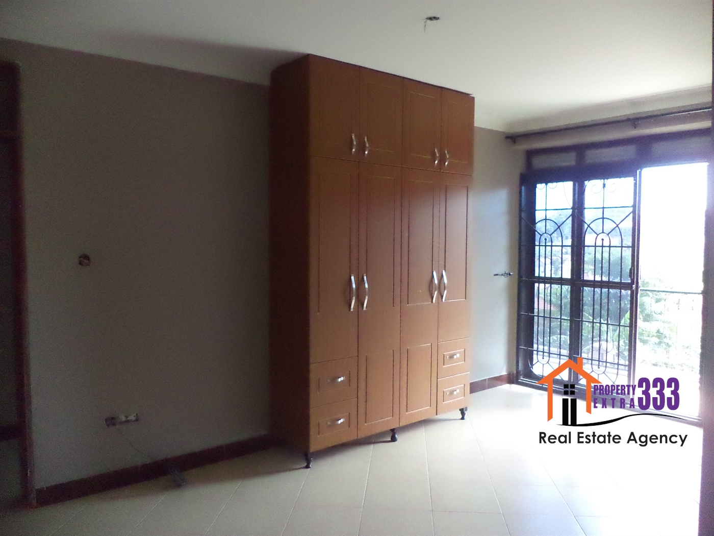 Town House for rent in Kisaasi Kampala